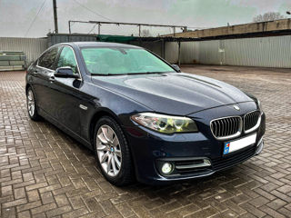 BMW 5 Series foto 6