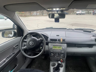 Mazda 2 foto 3