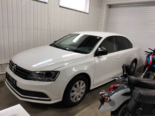 Volkswagen Jetta foto 2