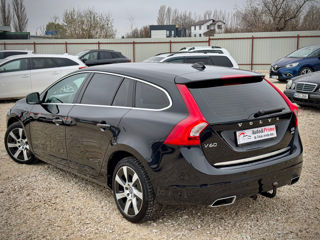 Volvo V60 foto 3