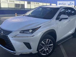 Lexus NX Series foto 2