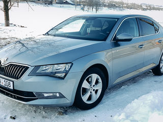 Skoda Superb foto 4