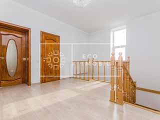 Vânzare, casa în 2 nivele cu reparație, Schinoasa, 6 ari, 180000€ foto 10