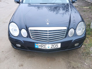 Mercedes E-Class foto 6