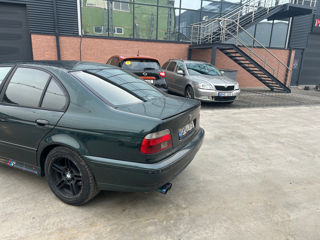 BMW 5 Series foto 5