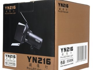 Осветитель светодиодный  yongnuo yn216 pro led плюс 2 батарейки. foto 1