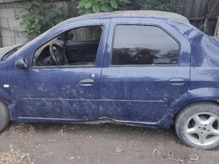 Dacia Logan foto 2