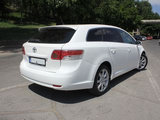 Toyota Avensis foto 5