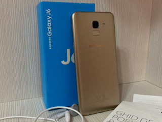 Vînd telefon Samsung Galaxy J6 foto 2