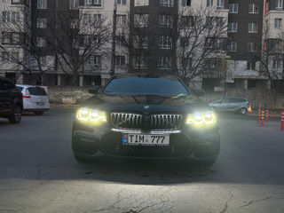 BMW 5 Series foto 2