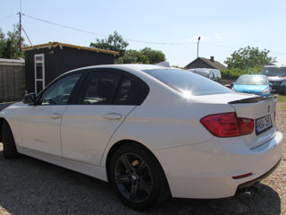 BMW 3 Series foto 12