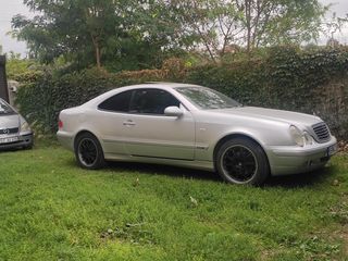 Mercedes CLK-Class foto 2