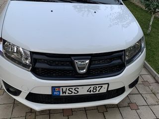 Dacia Logan foto 1