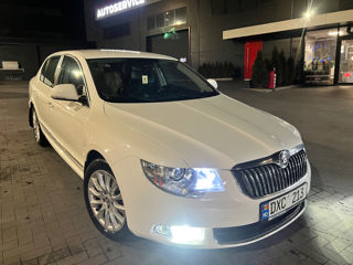 Skoda Superb foto 4