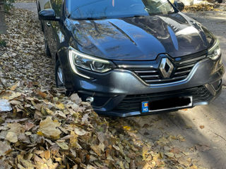 Renault Megane foto 2