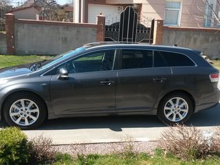 Toyota Avensis foto 5