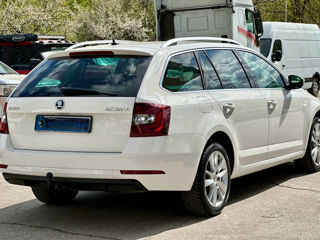 Skoda Octavia foto 5