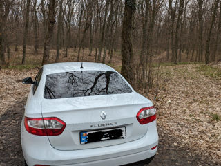 Renault Fluence foto 2