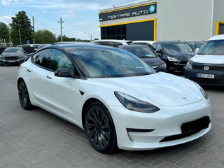 Tesla Model 3 foto 1