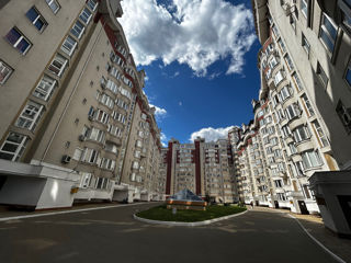 3-х комнатная квартира, 80 м², Центр, Кишинёв