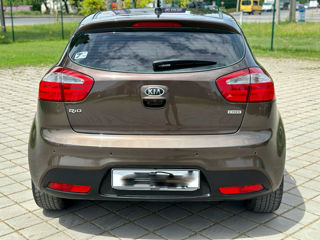 KIA Rio foto 5