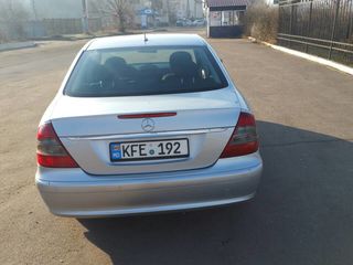 Mercedes E Class foto 3