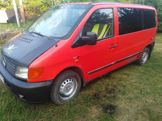 Mercedes Vito foto 2