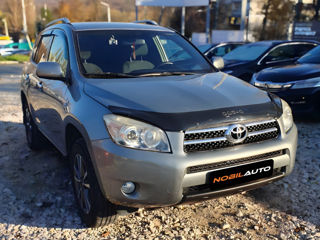 Toyota Rav 4 foto 2