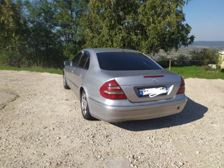 Mercedes E-Class foto 4