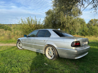 BMW 7 Series foto 4