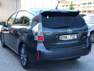 Toyota Prius + foto 4