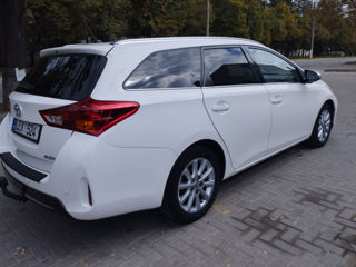 Toyota Auris foto 3