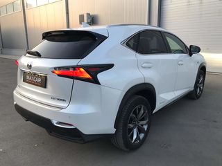 Lexus NX Series foto 4