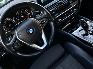 BMW 5 Series foto 4