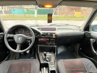 BMW 5 Series foto 9