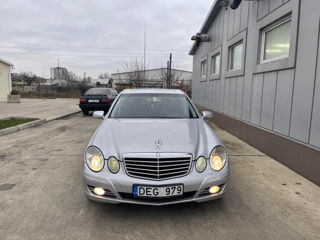 Mercedes E Class foto 1