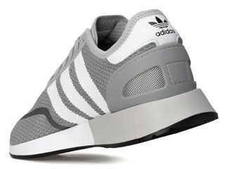 Adidas (N-5923) новые кроссовки оригинал . foto 2