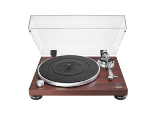 Pickup-ul Audio-Technica AT-LPW50BTRW pentru discuri de vinil