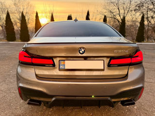 BMW 5 Series foto 4