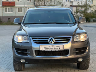 Volkswagen Touareg foto 8