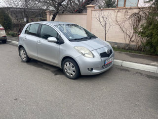 Toyota Yaris foto 10