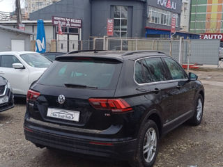 Volkswagen Tiguan foto 3