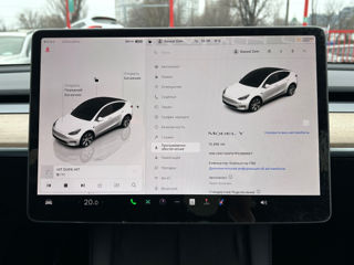 Tesla Model Y foto 9