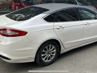 Ford Mondeo foto 3