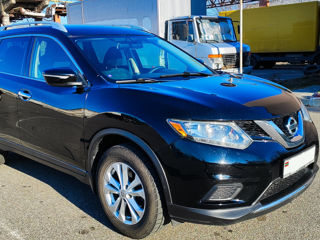 Nissan Rogue foto 5