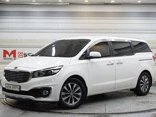 KIA Carnival foto 3