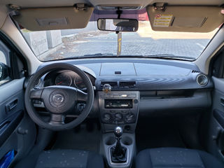 Mazda 2 foto 8