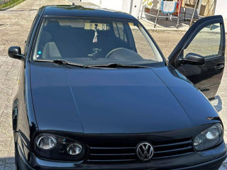 Volkswagen Golf foto 1