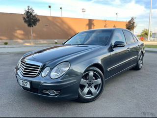 Mercedes E-Class foto 2