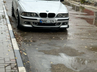 BMW 5 Series foto 9